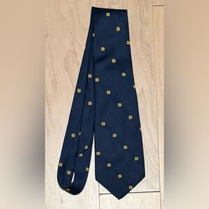 VTG University of Notre Dame ND Fighting Irish Logo Men’s Tie Necktie Blue Gold